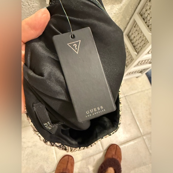 Guess beaded crystal embellished paisley Mini skirt NWT size 6 - Picture 13 of 16